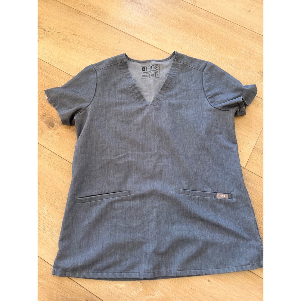 Figs Technical Collection Casma 3-Pocket Scrub Top Gray Heather Womens S #179
